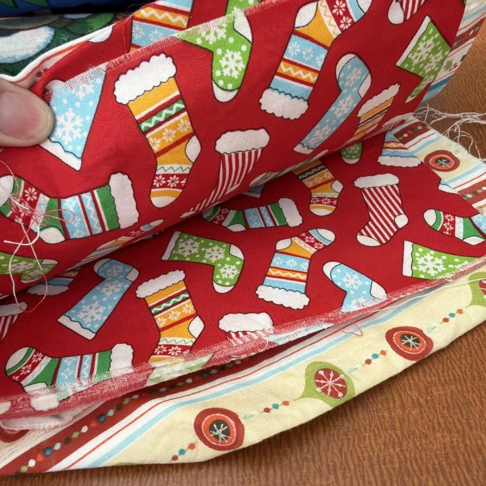 Vtg Christmas Fabric Lot, 9 Designs Have 1 Yard And A Pile Of Fabric Remnants